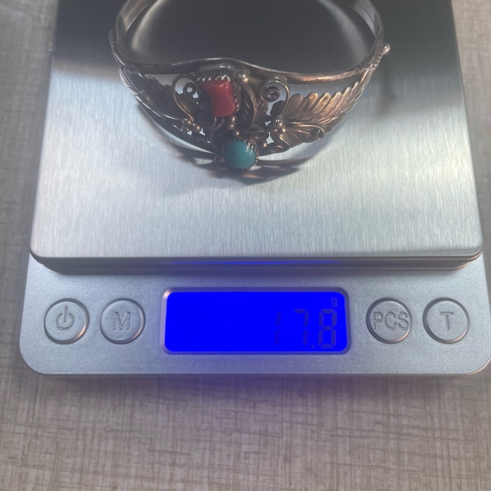 Gorgeous Vintage Signed Navajo Style Turquoise,Red Coral & Sterling Cuff - Picture 4 of 5